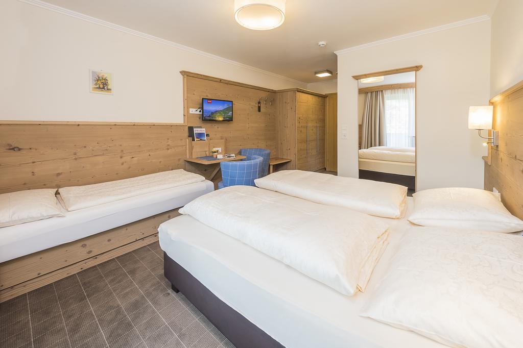 Hotel Garni Entstrasser Kitzbuhel Luaran gambar